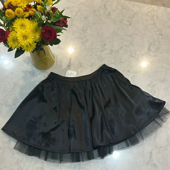 NWT Roxie Tulle Skirt - Picture 2 of 6